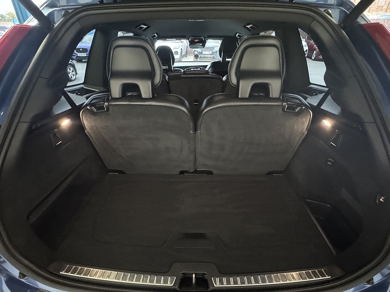 Volvo D5 PowerPulse R-Design SUV 2.0 Automatic Diesel