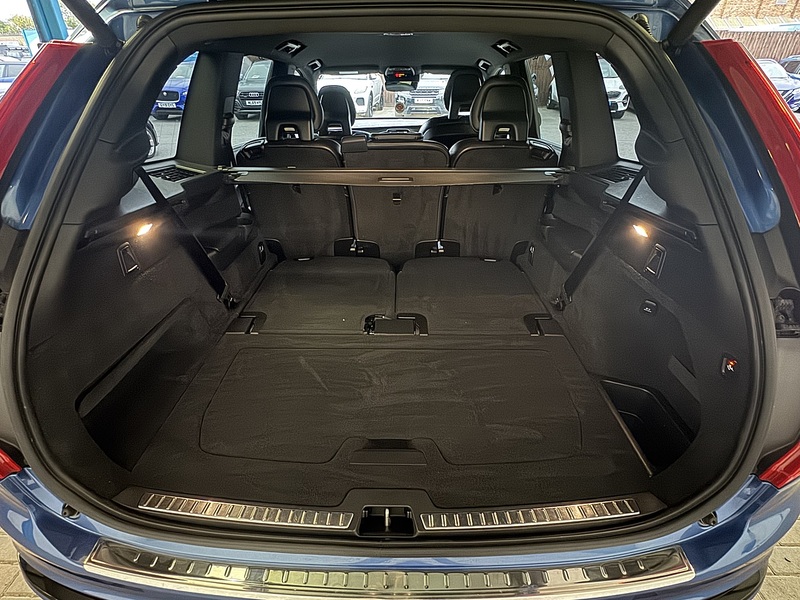 Volvo D5 PowerPulse R-Design SUV 2.0 Automatic Diesel