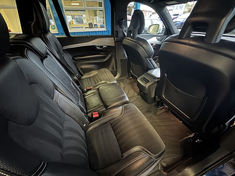 Volvo D5 PowerPulse R-Design SUV 2.0 Automatic Diesel