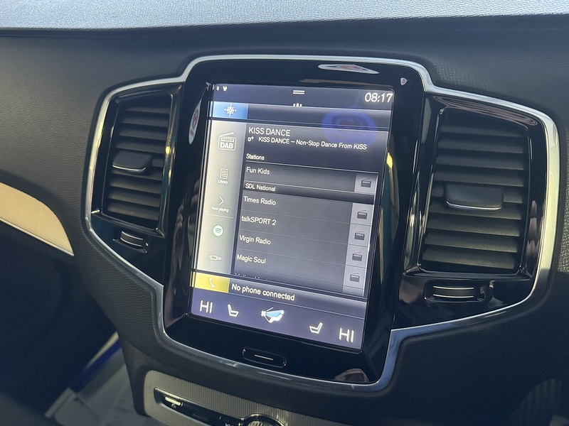 Volvo D5 PowerPulse R-Design SUV 2.0 Automatic Diesel