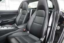 Porsche 911 (991.1) 3.8 Targa 4 GTS - U2445