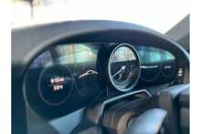 Porsche 911 (992.1) 3.0 T Carrera 4S Coupe - U244802