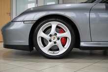 Porsche 911 (996) C4'S' Coupe Manual - U2456