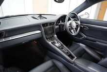 Porsche 911 (991.2) 3.0T Carrera 2 Coupe - U2459