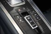 Porsche 911 (991.2) 3.0T Carrera 2 Coupe - U2459