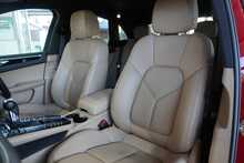 Porsche Macan 3.0T V6 S - U2461
