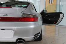 Porsche 911 (996.2) Carrera 4S Coupe - U2469
