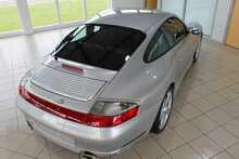 Porsche 911 (996.2) Carrera 4S Coupe - U2469
