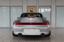 Porsche 911 (996.2) Carrera 4S Coupe - U2469
