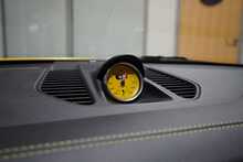 Porsche 911 (991.2) Carrera 4S Cabriolet - U2471