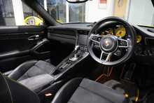 Porsche 911 (991.2) Carrera 4S Cabriolet - U2471