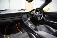 Porsche 911 (991.2) Carrera 4S Cabriolet - U2471