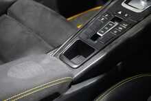 Porsche 911 (991.2) Carrera 4S Cabriolet - U2471