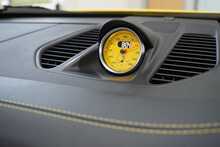 Porsche 911 (991.2) Carrera 4S Cabriolet - U2471