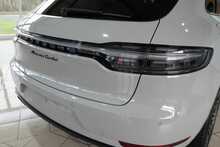 Porsche Macan Gen 2 Turbo 2.9 V6 - U2492