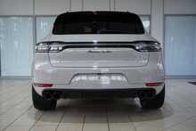 Porsche Macan Gen 2 Turbo 2.9 V6 - U2492