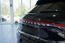 Porsche Macan Gen 2 3.0T V6 'S' PDK - U2520