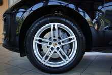 Porsche Macan Gen 3 2.0T PDK - U2522