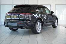 Porsche Macan Gen 3 2.0T PDK - U2522