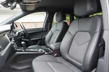 Porsche Macan Gen 3 2.0T PDK - U2522