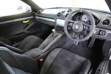 Porsche 718 Cayman GT4 4.0 Manual - U2540