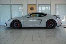 Porsche 718 Cayman GT4 4.0 Manual - U2540