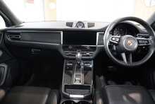 Porsche Macan Gen3 2.0T PDK (265 ps) - U2556