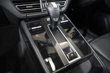 Porsche Macan Gen3 2.0T PDK (265 ps) - U2556