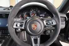 Porsche 911 (991.2) 3.0T Carrera 4 GTS - U2586