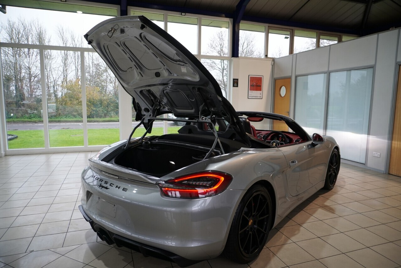 Used 2016 Porsche 981 Spyder (981) 3.8 Spyder Manual For Sale
