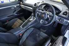 Porsche 718 Cayman GTS 4.0 - U2609