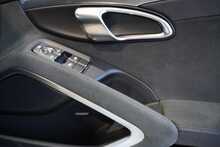 Porsche 718 Cayman GTS 4.0 - U2609