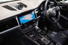 Porsche Macan Gen 3 2.9 V6 S - U2616