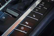 Porsche Macan Gen2 2.0T PDK - U2620