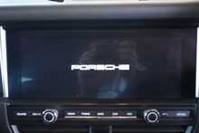 Porsche Macan Gen2 2.0T PDK - U2620