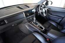 Porsche Macan Gen2 2.0T PDK - U2620