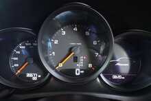 Porsche Macan Gen2 2.0T PDK - U2620