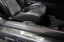 Porsche Boxster 981 GTS Manual - U2622