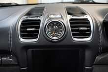 Porsche Boxster 981 GTS Manual - U2622