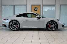 Porsche 911 T 992 Carrera 4S - U2623