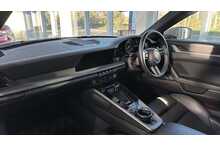 Porsche 911 T 992 Carrera 4S - U2623