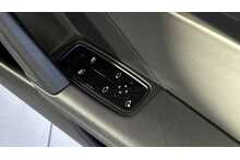 Porsche 911 T 992 Carrera 4S - U2623