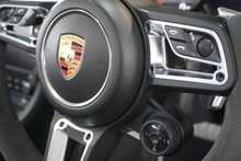 Porsche 911 (991.2) 3.0T Carrera 4 GTS Cabriolet PDK - U2624