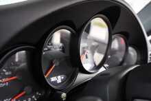 Porsche 911 (991.2) 3.0T Carrera 4 GTS Cabriolet PDK - U2624