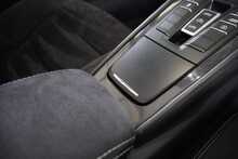 Porsche 911 (991.2) 3.0T Carrera 4 GTS Cabriolet PDK - U2624