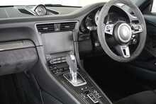 Porsche 911 (991.2) 3.0T Carrera 4 GTS Cabriolet PDK - U2624