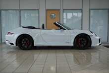 Porsche 911 (991.2) 3.0T Carrera 4 GTS Cabriolet PDK - U2624