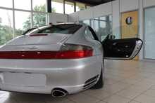 Porsche 911 (996) 3.6 C4S Coupe Manual - U263301