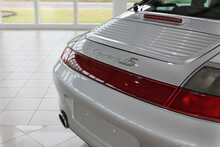 Porsche 911 (996) 3.6 C4S Coupe Manual - U263301