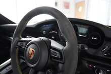Porsche 911 (992) 3.0T 'Carrera T' - U2637